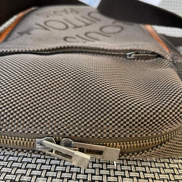 Louis Vuitton  Citaden in Damier Geant Canvas - Picture 9 of 16